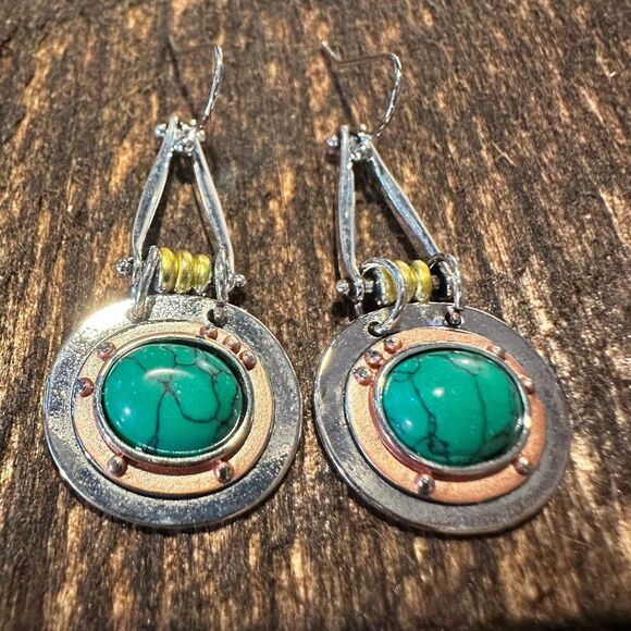 Boho Hippie Cowgirl Western Green Agate Teardrop Silver Earrings, Gift Box - Picture 1 of 9
